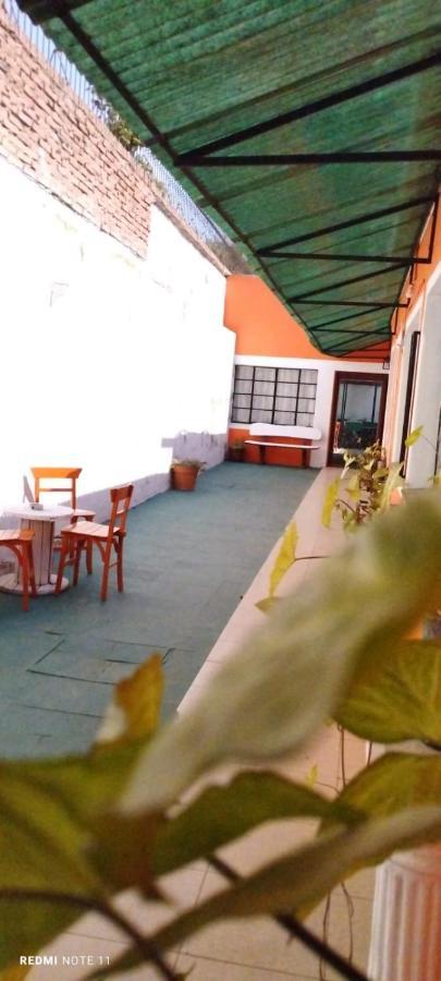 Plaza Hostel Sj 2 Salta Bagian luar foto