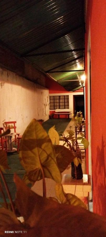 Plaza Hostel Sj 2 Salta Bagian luar foto