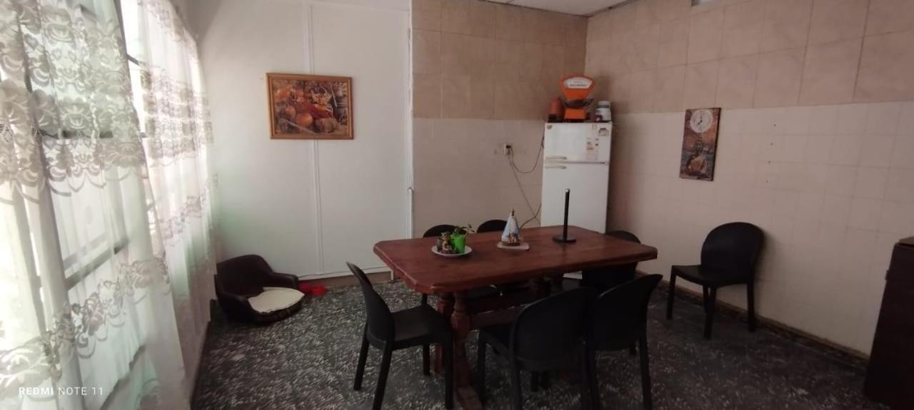 Plaza Hostel Sj 2 Salta Bagian luar foto