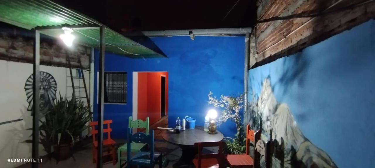 Plaza Hostel Sj 2 Salta Bagian luar foto