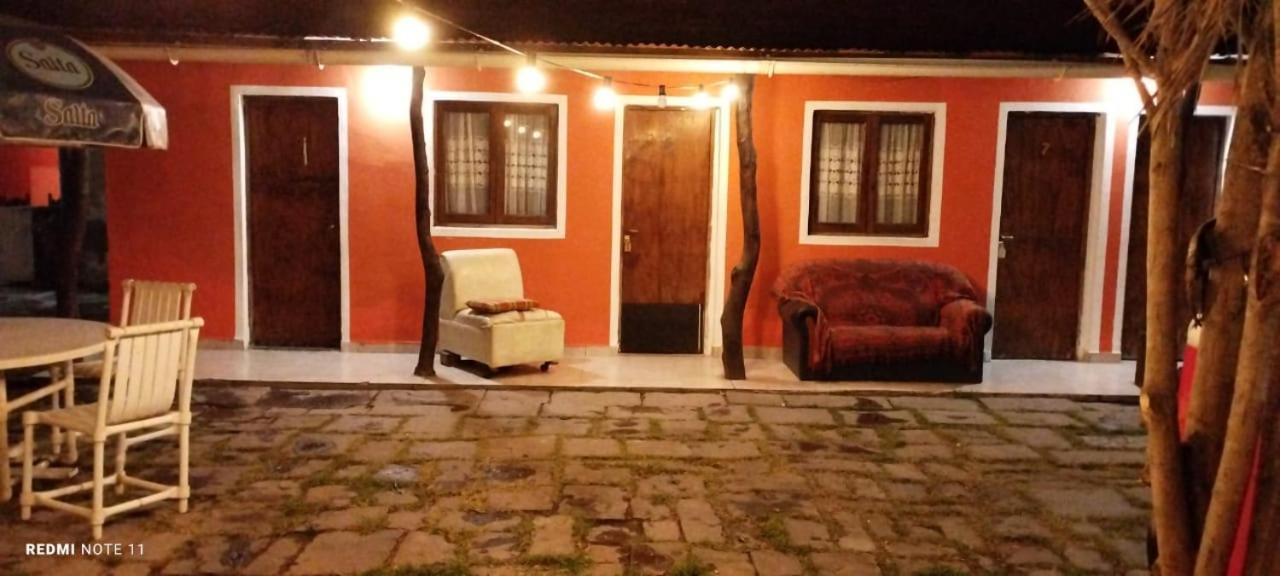 Plaza Hostel Sj 2 Salta Bagian luar foto
