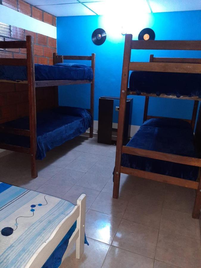 Plaza Hostel Sj 2 Salta Bagian luar foto